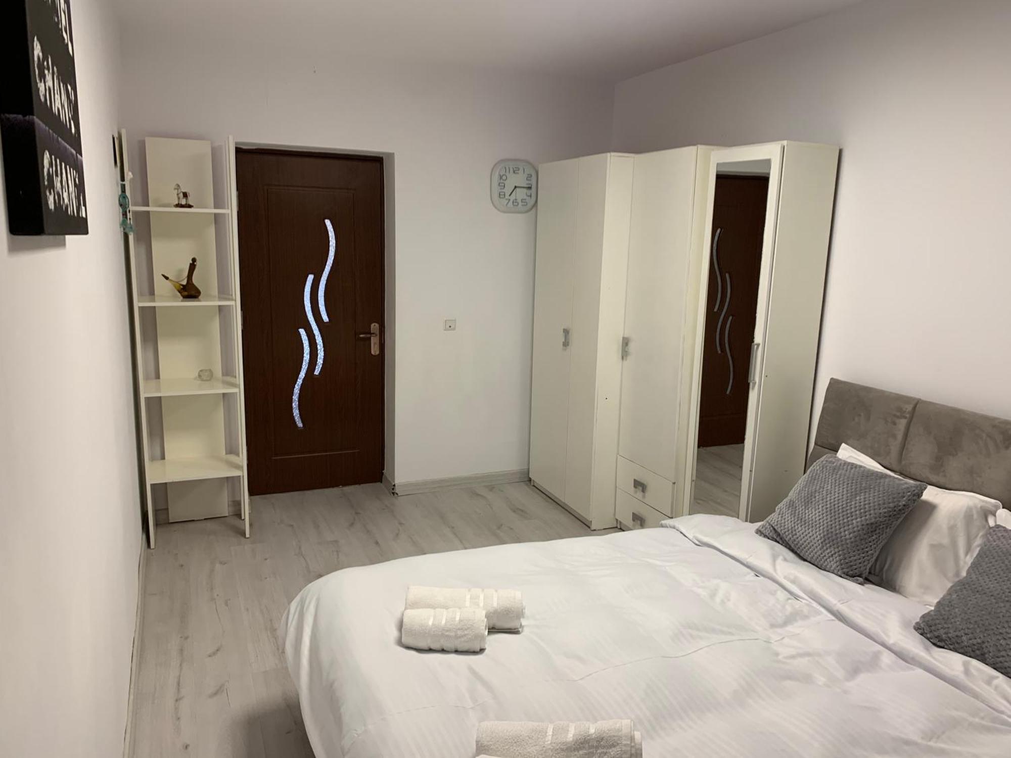 River House Apartment Cluj-Napoca Exterior photo